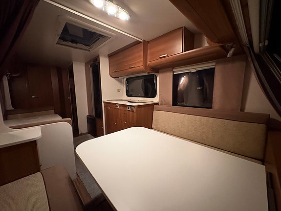 Adria Altea 542DT 9 of 18