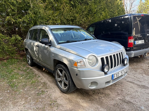 Jeep Compass 2 of 4