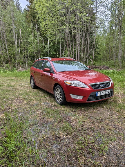 Ford Mondeo 2 of 5