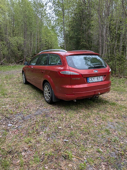 Ford Mondeo 4 of 5