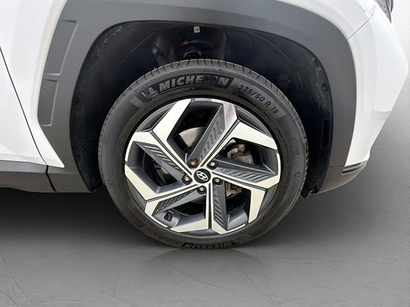 Hyundai Tucson 13 of 30