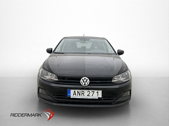 Volkswagen Polo 2 of 5