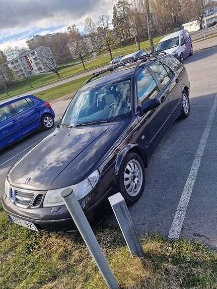 Saab 9-5 4 of 5