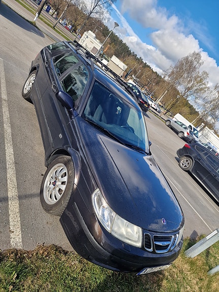 Saab 9-5 3 of 5