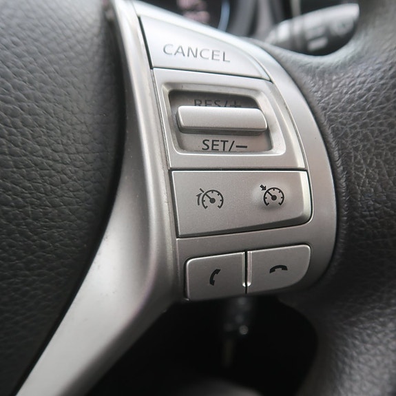 Nissan Pulsar 19 of 23