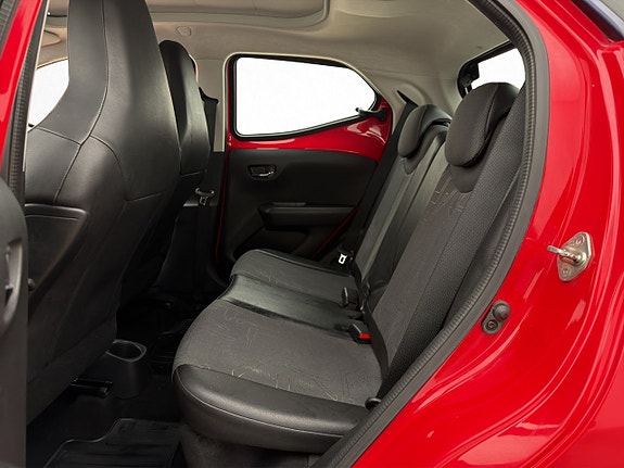 Toyota Aygo 25 of 30
