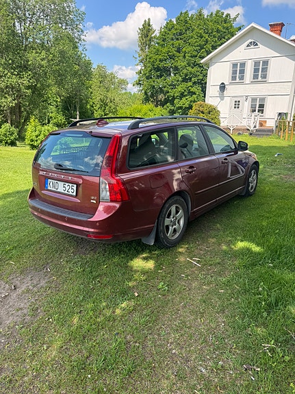 Volvo V50 3 of 3