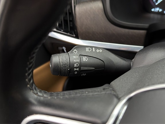 Volvo V90 Cross Country 14 of 30