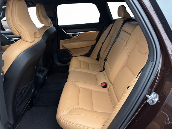 Volvo V90 Cross Country 25 of 30
