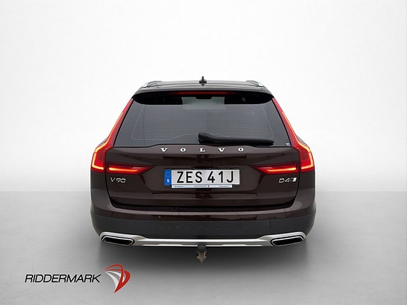 Volvo V90 Cross Country 7 of 30