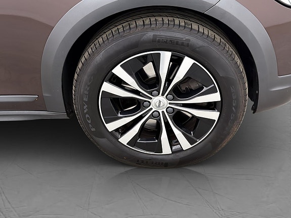 Volvo V90 Cross Country 29 of 30