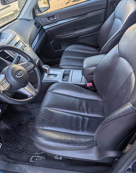 Subaru Legacy 5 of 5