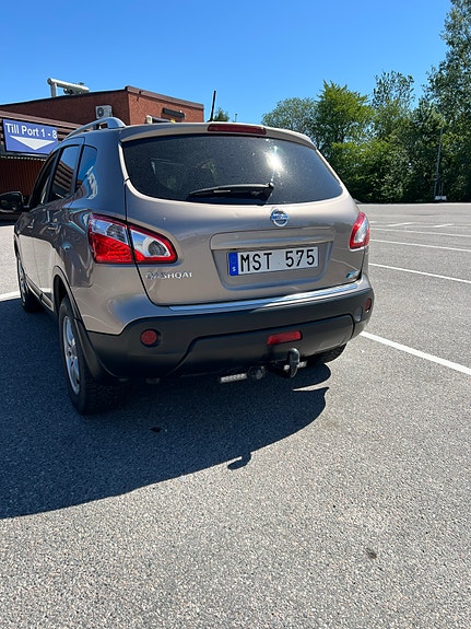 Nissan Qashqai 4 of 5