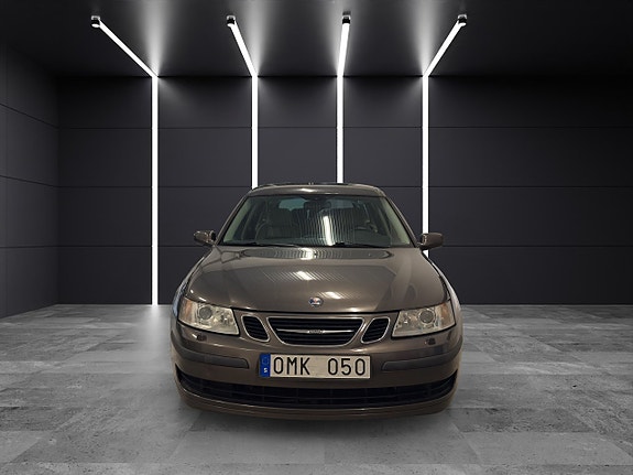 Saab 9-3 2 of 5