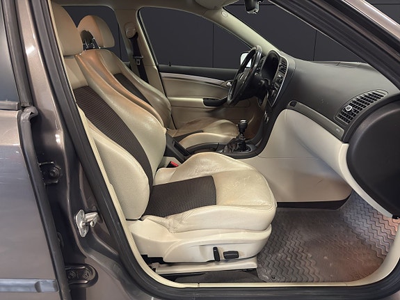 Saab 9-3 11 of 25