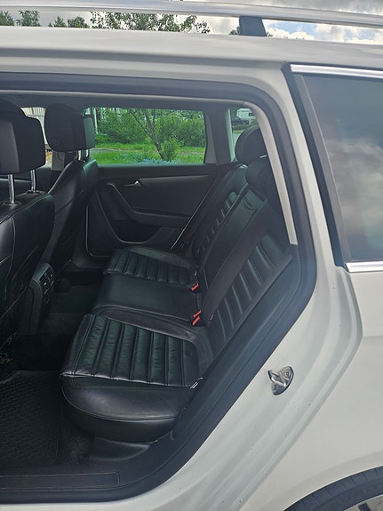 Volkswagen Passat 4 of 5