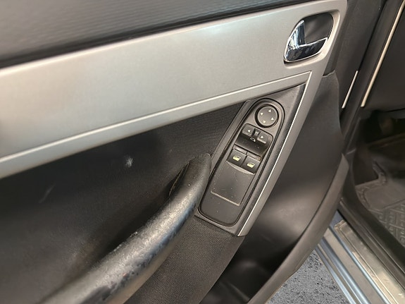 Citroen Grand C4 Picasso 17 of 22