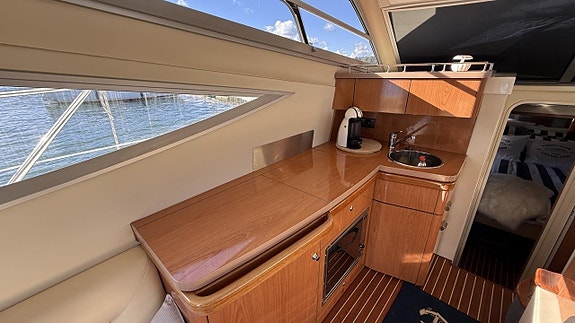 SeaLine F34 / Volvo Penta D4 260 -05 4 of 5