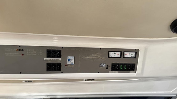 SeaLine F34 / Volvo Penta D4 260 -05 10 of 30