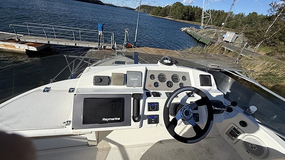 SeaLine F34 / Volvo Penta D4 260 -05 30 of 30