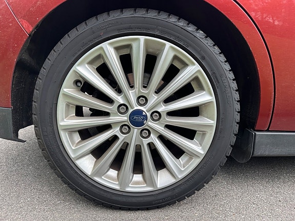 Ford C-Max 9 of 22