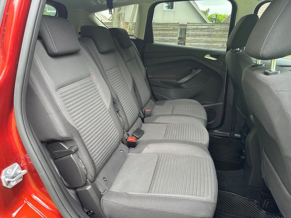 Ford C-Max 13 of 22