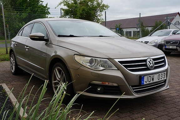 Volkswagen CC 3 of 5