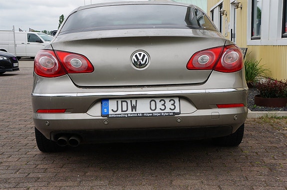 Volkswagen CC 4 of 5