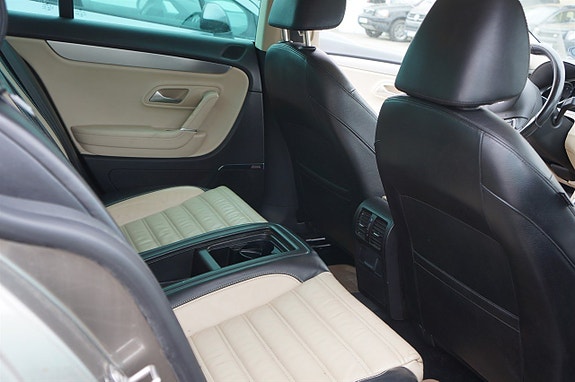 Volkswagen CC 6 of 8