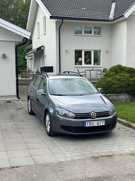 Volkswagen Golf VI 2 of 3