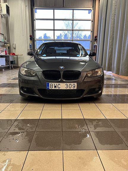 BMW 335i 5 of 5