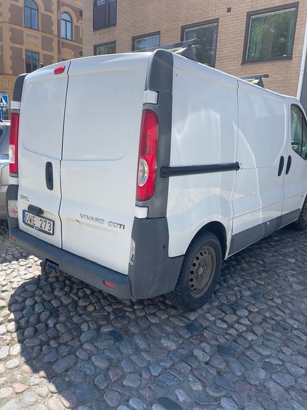 Opel Vivaro 4 of 5