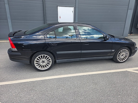 Volvo S60 5 of 5