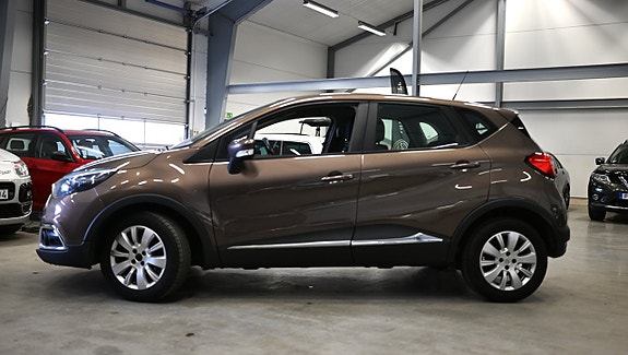 Renault Captur 2 of 5