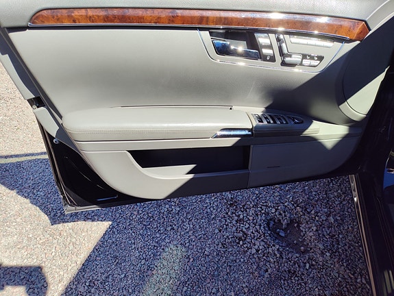 Mercedes-Benz S63 9 of 28
