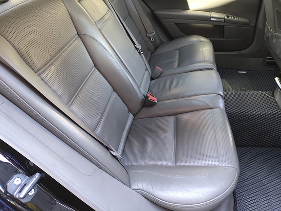 Mercedes-Benz S63 18 of 28