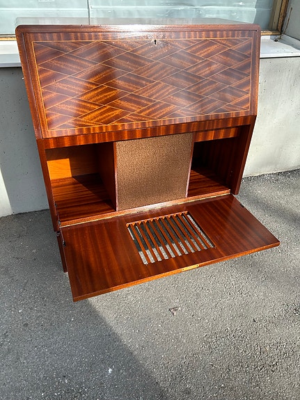 Product image 3 of 16