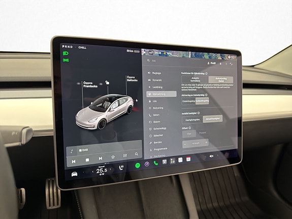 Tesla Model 3 14 of 30