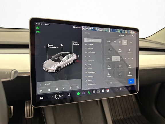 Tesla Model 3 17 of 30