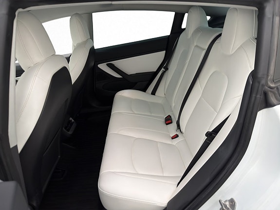 Tesla Model 3 23 of 30