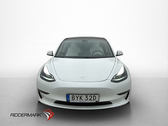 Tesla Model 3 2 of 5
