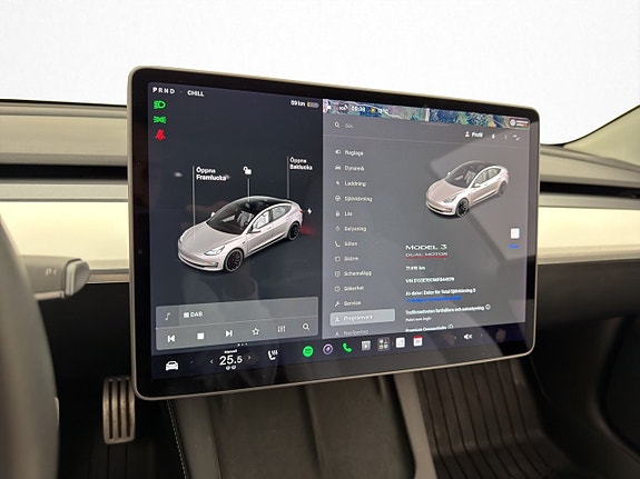 Tesla Model 3 15 of 30