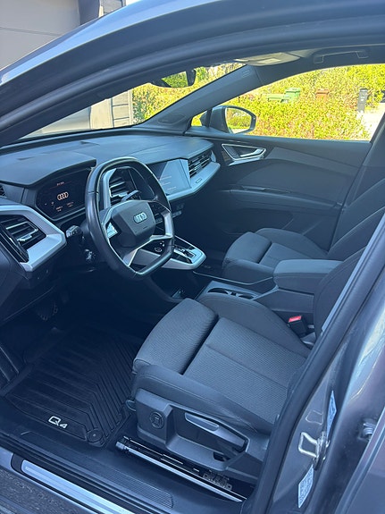 Audi Q4 Sportback e-tron 4 of 5
