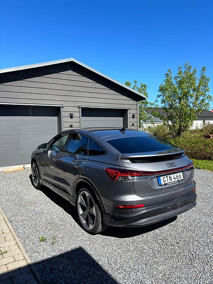 Audi Q4 Sportback e-tron 3 of 5