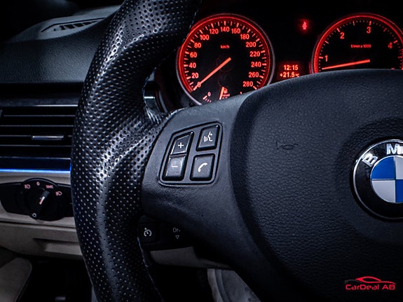 BMW 330d 19 of 29