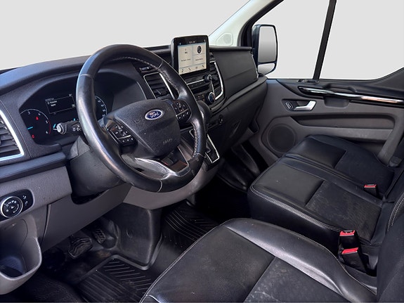 Ford Transit Custom 8 of 15