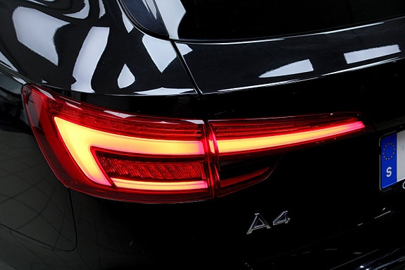 Audi A4 21 of 25