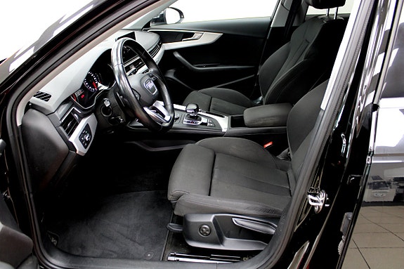 Audi A4 7 of 25