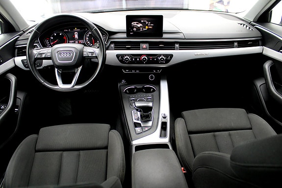 Audi A4 8 of 25