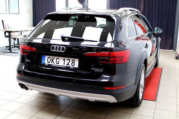Audi A4 17 of 25